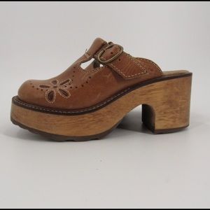 Steve Madden Vintage 'Coopie' Platform Clogs 5W